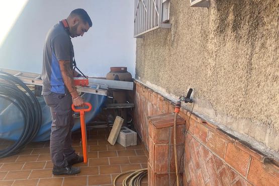 Localización de tuberías y cables ocultos en Granada